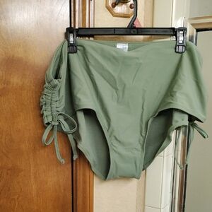 👙Time and Tru Olive Green Bikini BottomNWOT
